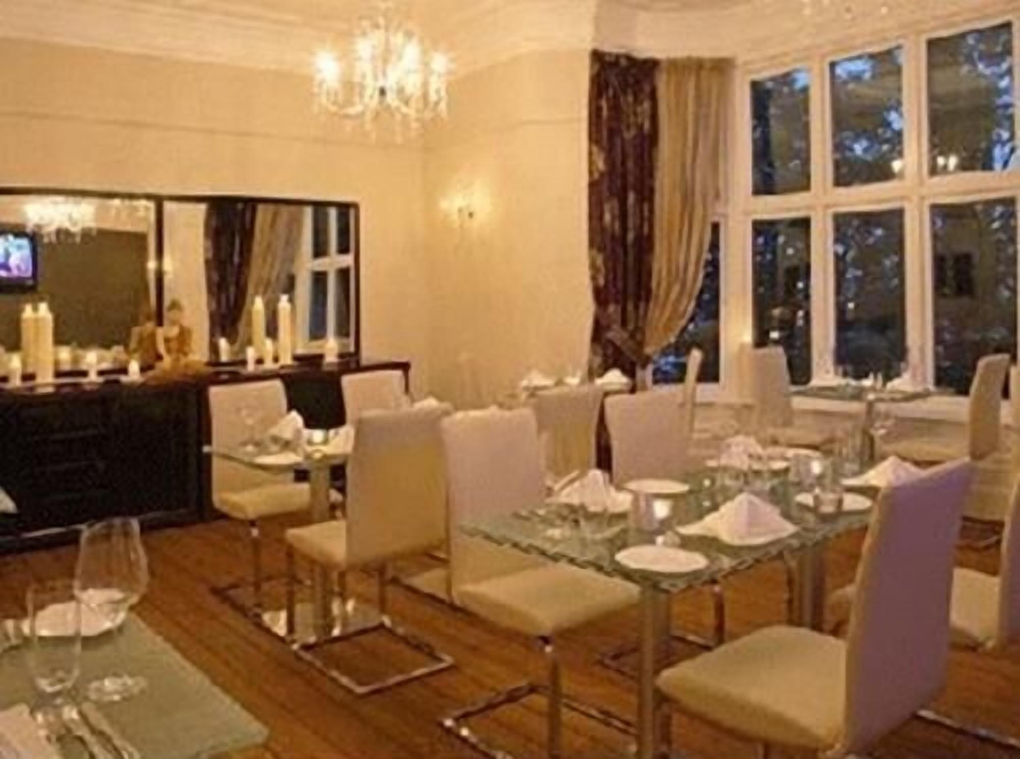 Space Boutique B&B Llandudno Extérieur photo